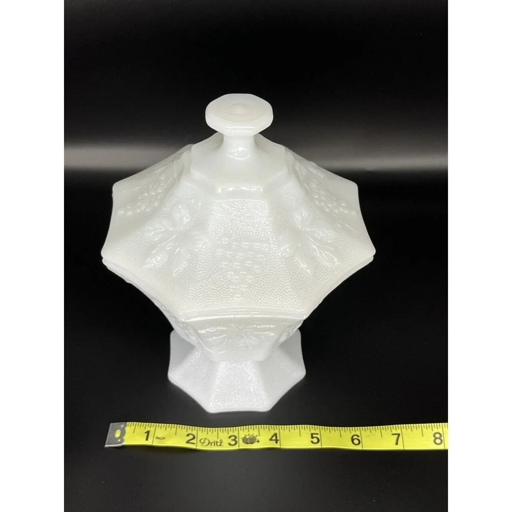 Vintage Anchor Hocking Milk Glass Pedestal‎ Candy Dish with Lid